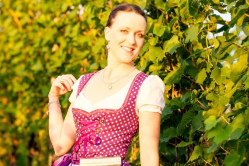 verschiedenArt_dirndl_3