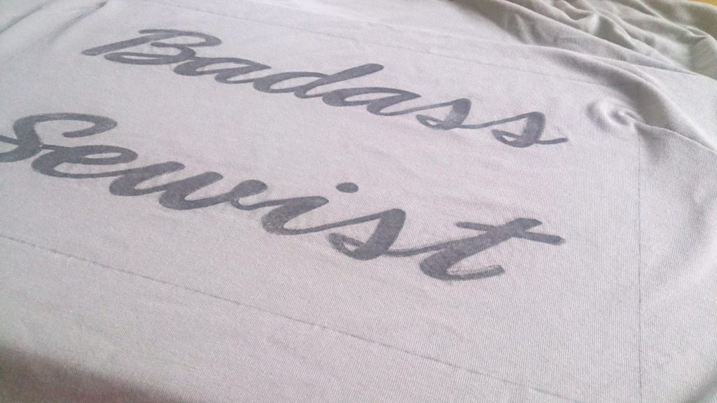 verschiedenArt: Slogan Shirt badass sewist