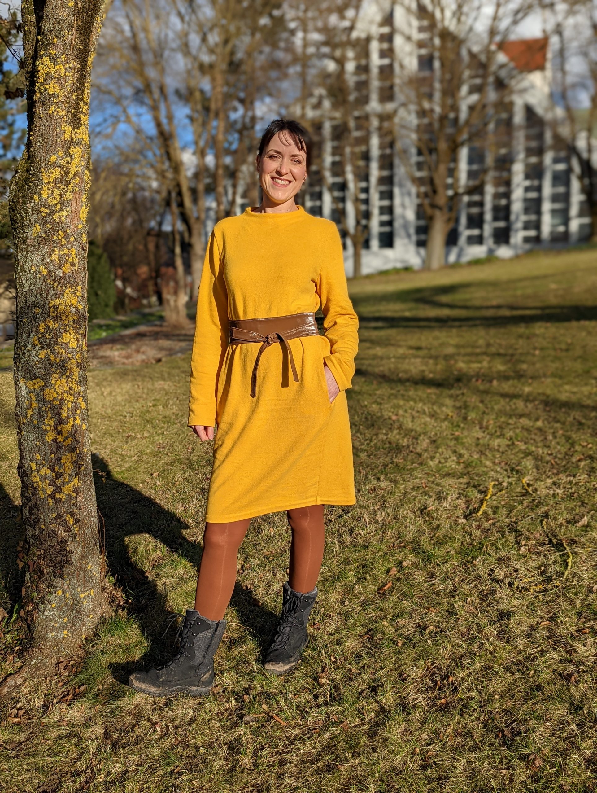 Senfgelbes strickkleid Clearance